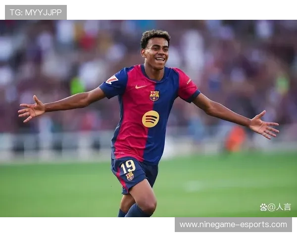 足球球星退役后生活：从荣耀赛场到平凡生活